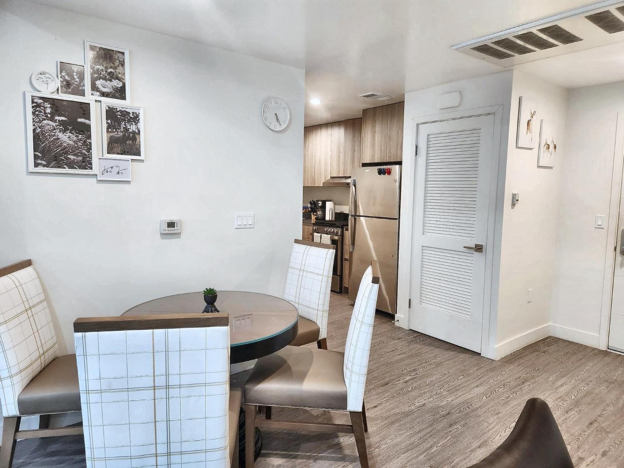 Stayspro Urban Chic Residences In La Aparthotel *